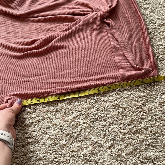 NWT Blush Pink t-shirt, size women’s junior’s small - Picture 10 of 11